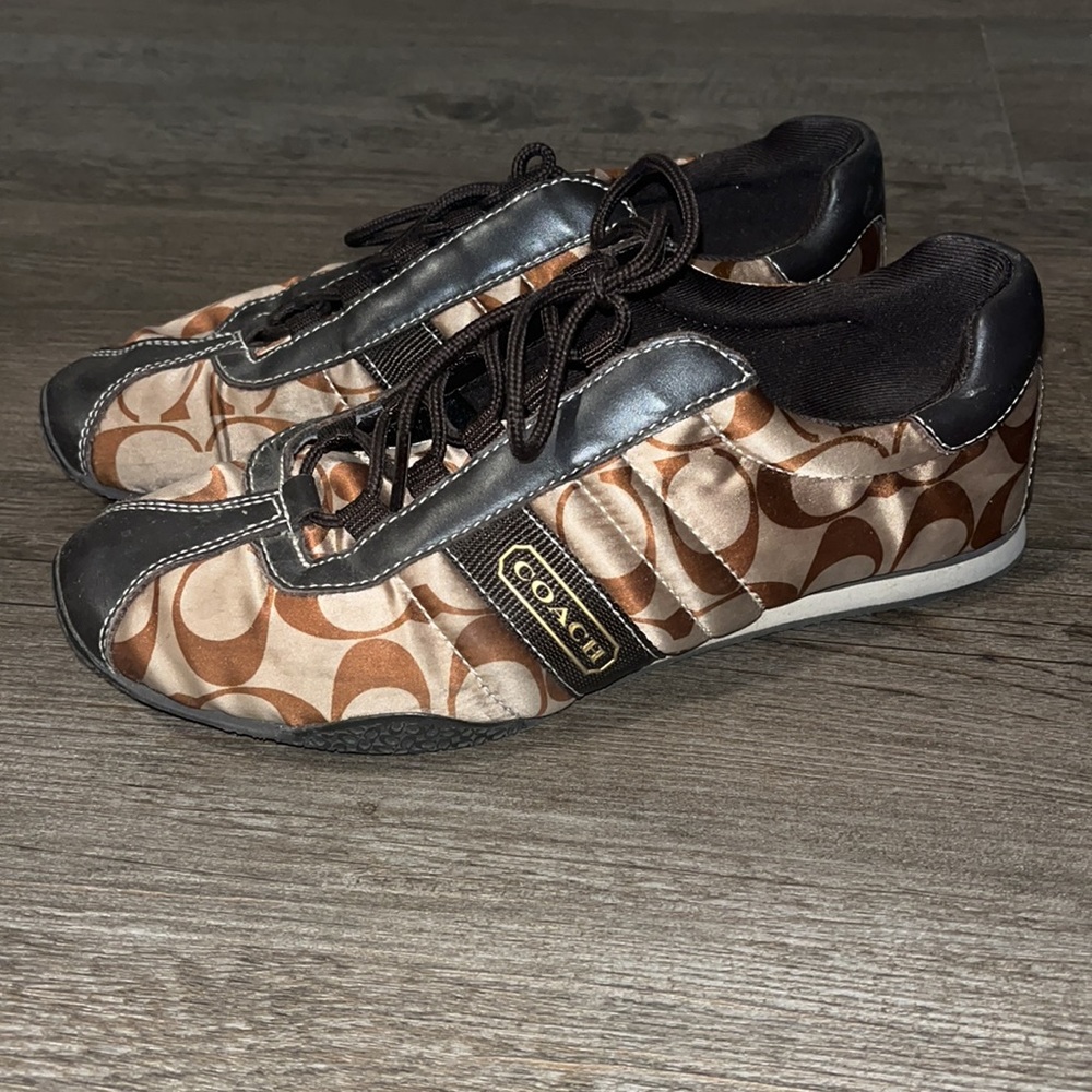 Coach shoes 8 logo monogram signature brown tan Kirby vintage y2k